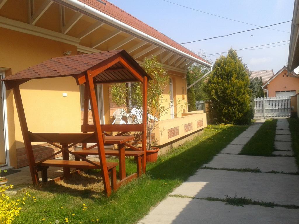 Ferienwohnung Tulipan Vendeghaz Hajdúszoboszló Exterior foto